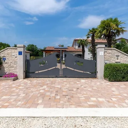 Villa Family Filton With Wellness In Vizinada Vranje Selo