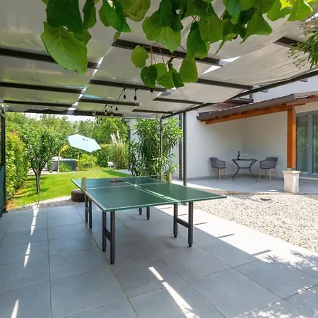 Family Filton With Wellness In Vizinada *