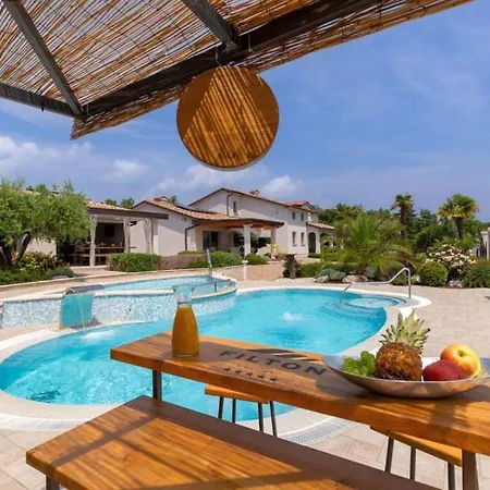 Family Filton With Wellness In Vizinada Vranje Selo