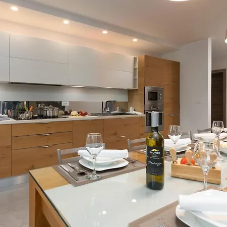 Family Filton With Wellness In Vizinada *