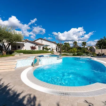 Villa Family Filton With Wellness In Vizinada *