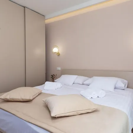 Family Filton With Wellness In Vizinada