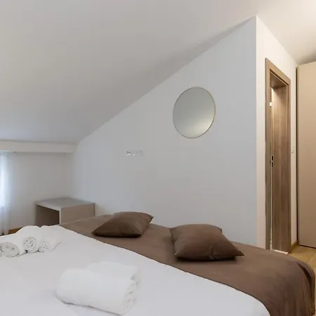 Family Filton With Wellness In Vizinada فيلة
